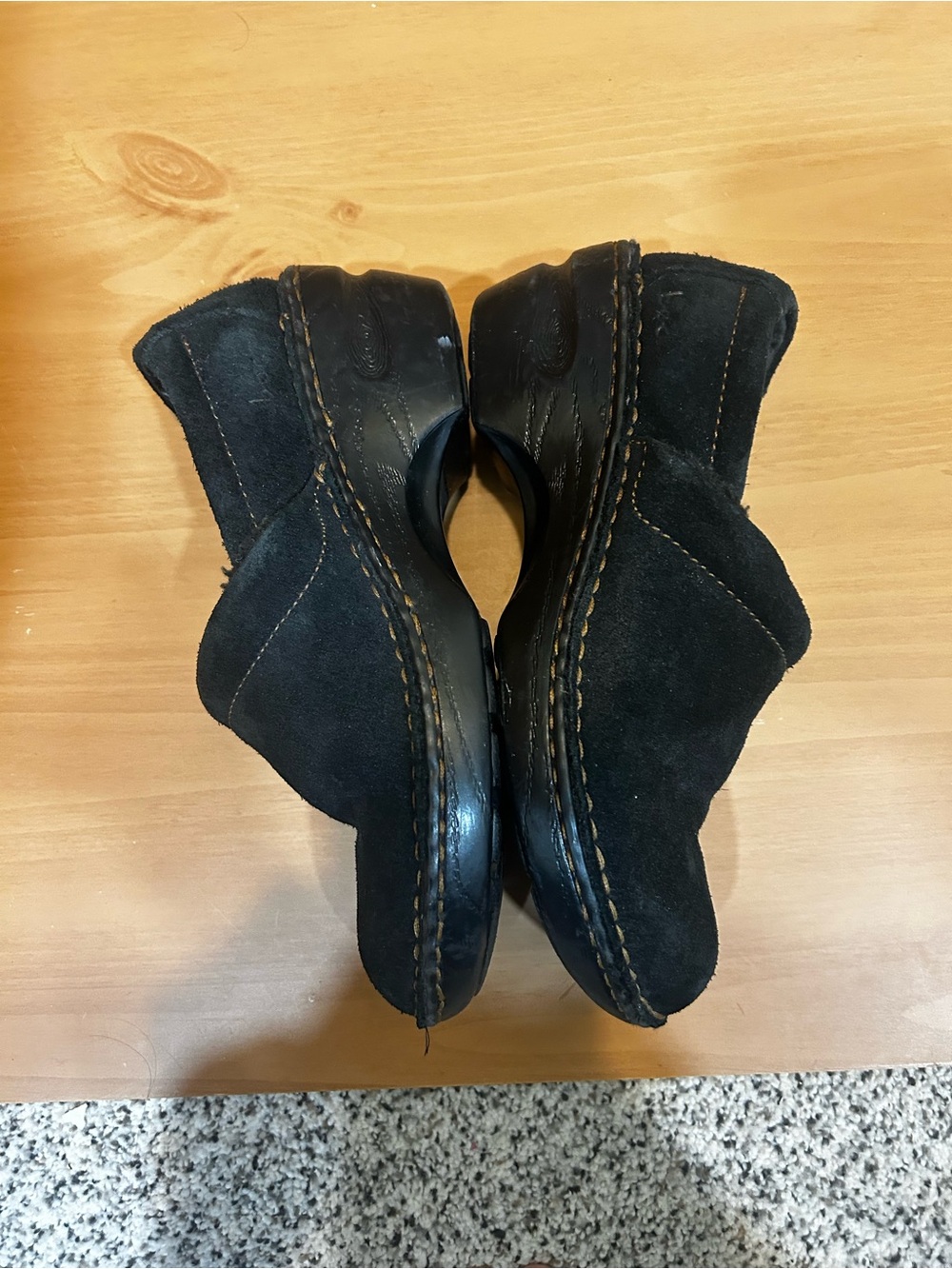 BOC Born Black Suede Comfort Clogs Mules Size 7